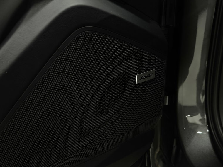 Vehicle Image 37
