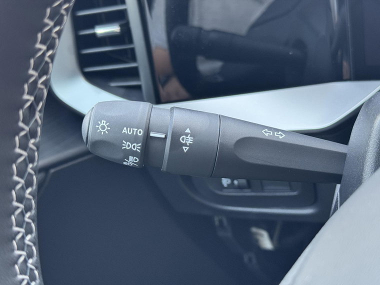 Vehicle Image 26