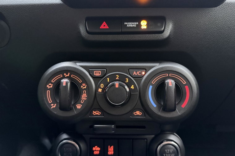 Vehicle Image 23