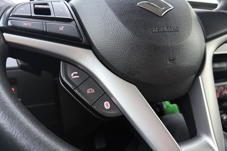 Vehicle Image 28
