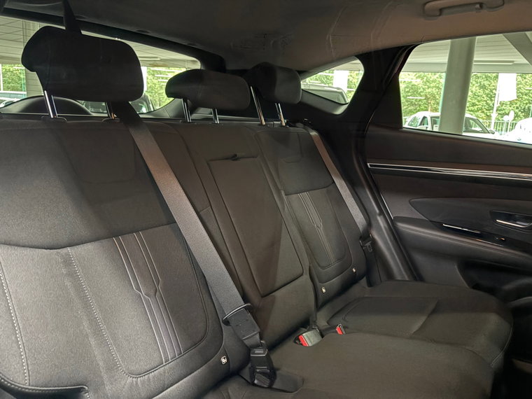 Vehicle Image 33