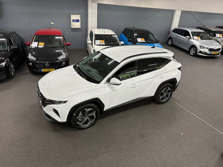 Vehicle Image 42