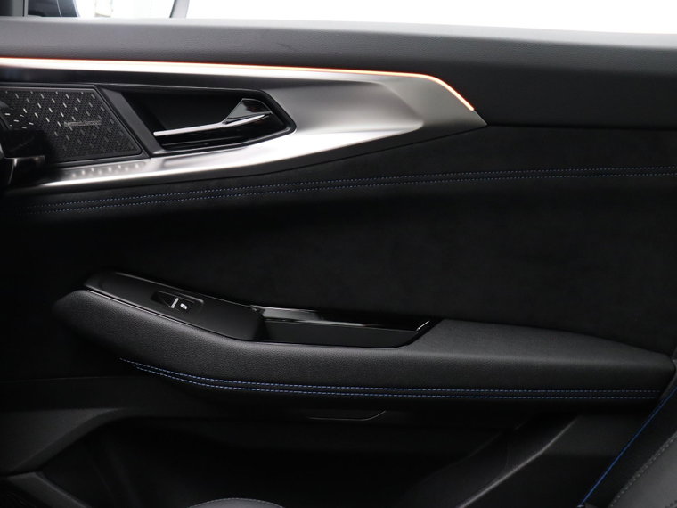 Vehicle Image 45