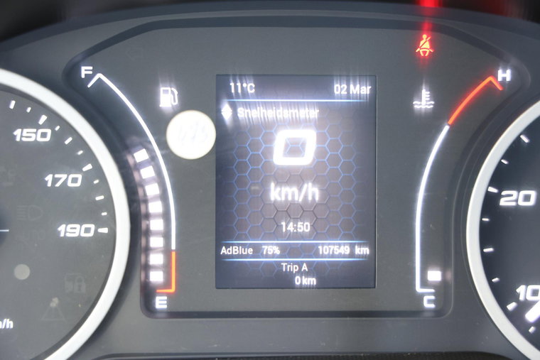 Vehicle Image 13