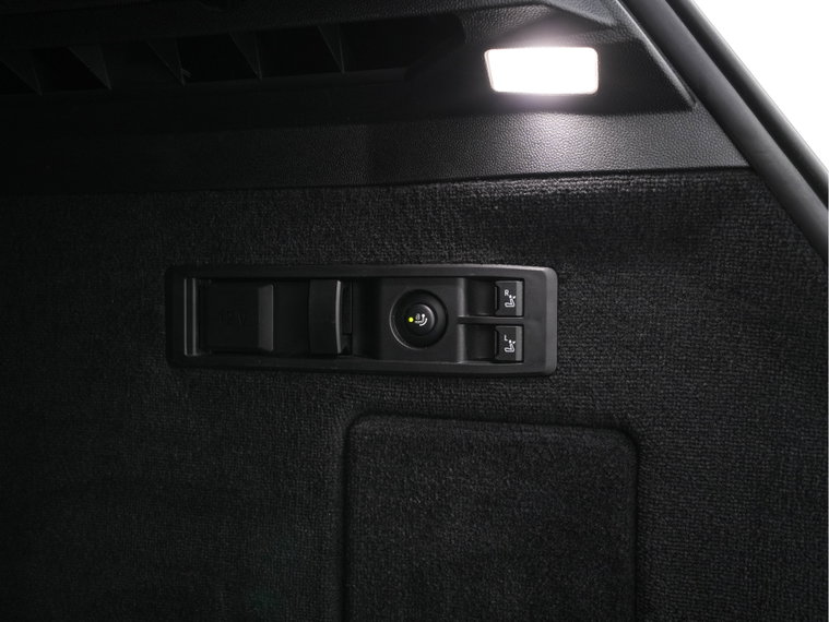 Vehicle Image 38