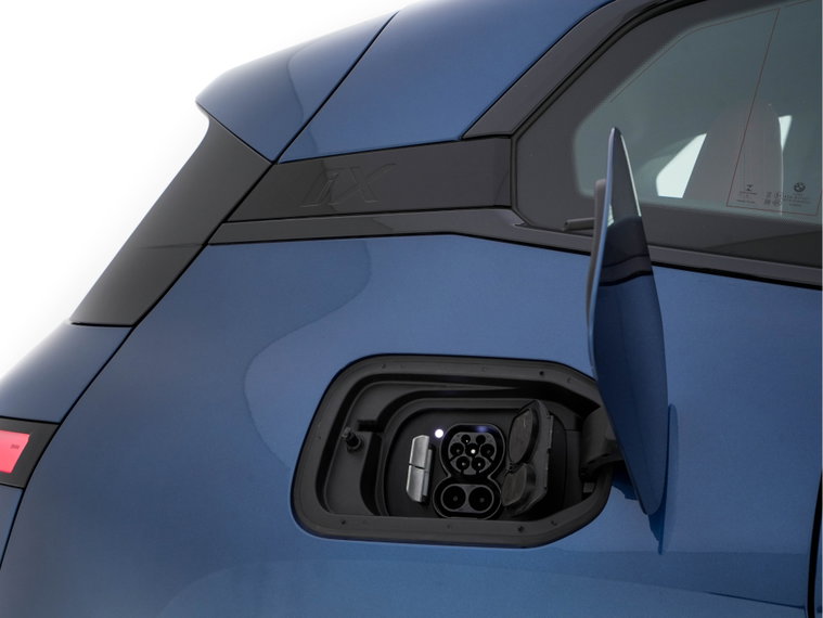 Vehicle Image 42