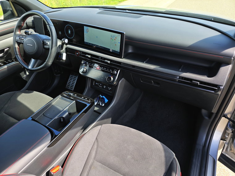 Vehicle Image 13
