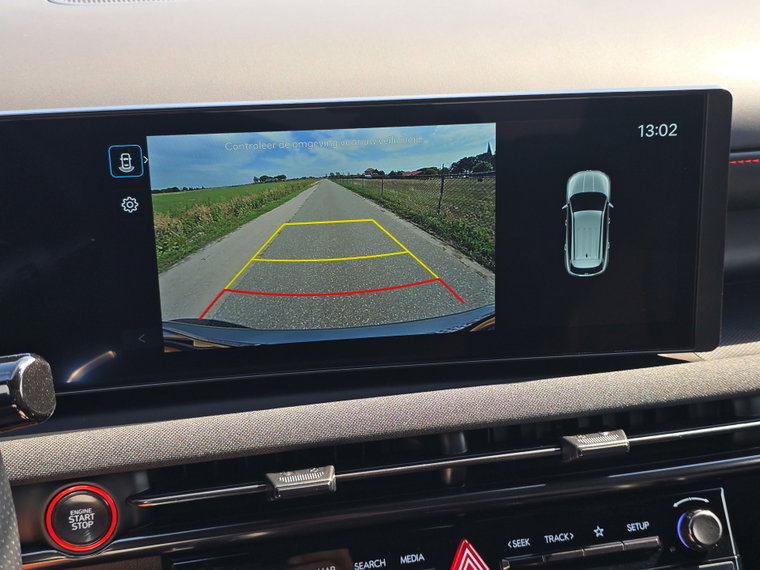 Vehicle Image 16