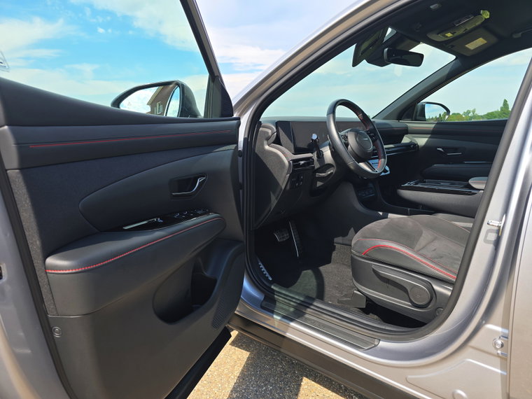 Vehicle Image 22