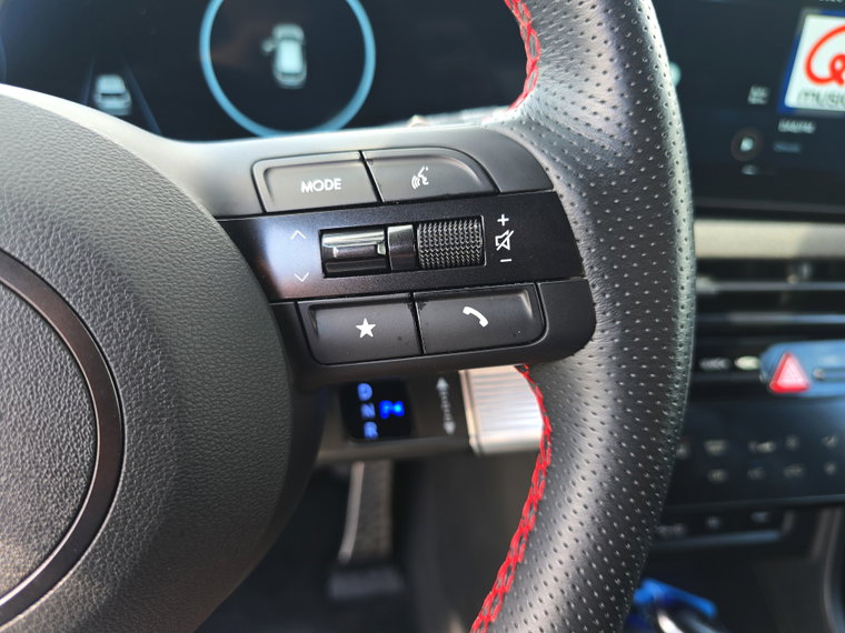 Vehicle Image 33