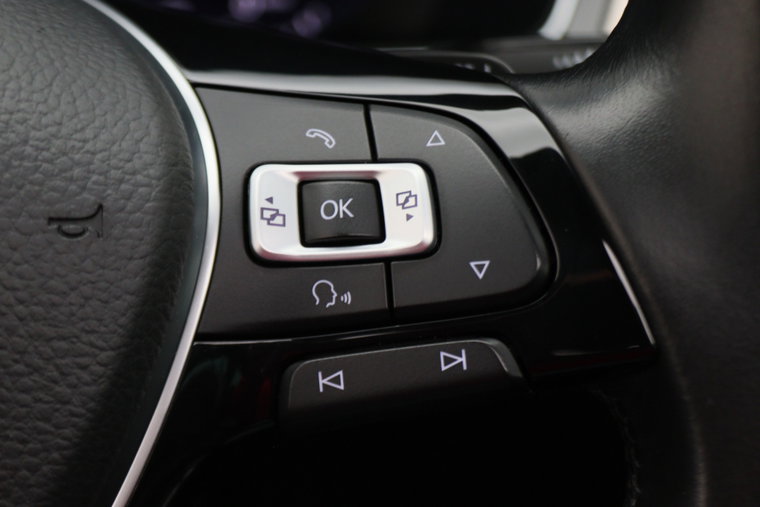 Vehicle Image 40