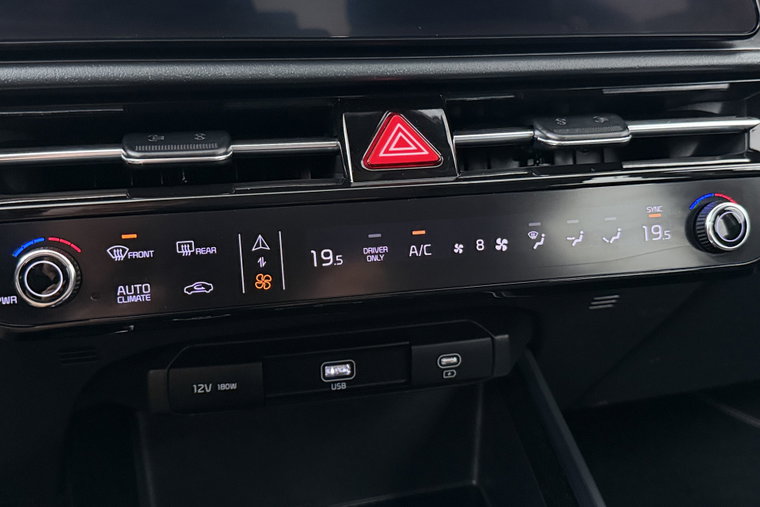 Vehicle Image 33