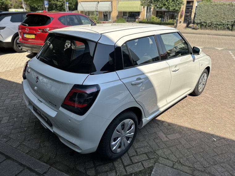 Vehicle Image 29