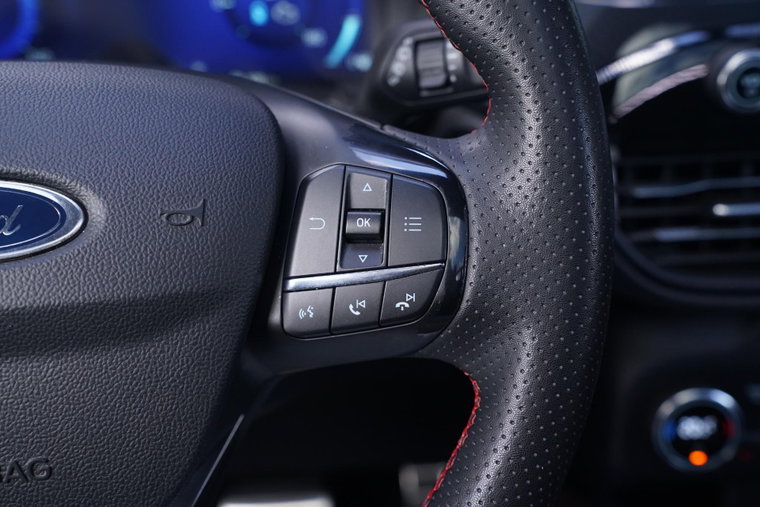 Vehicle Image 24