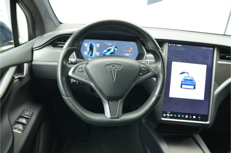 Vehicle Image 17