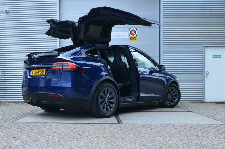 Vehicle Image 10