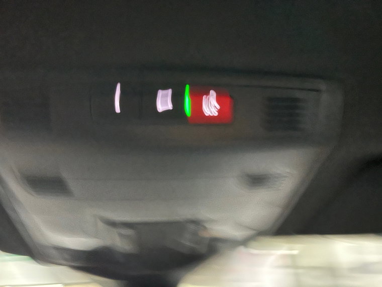 Vehicle Image 38