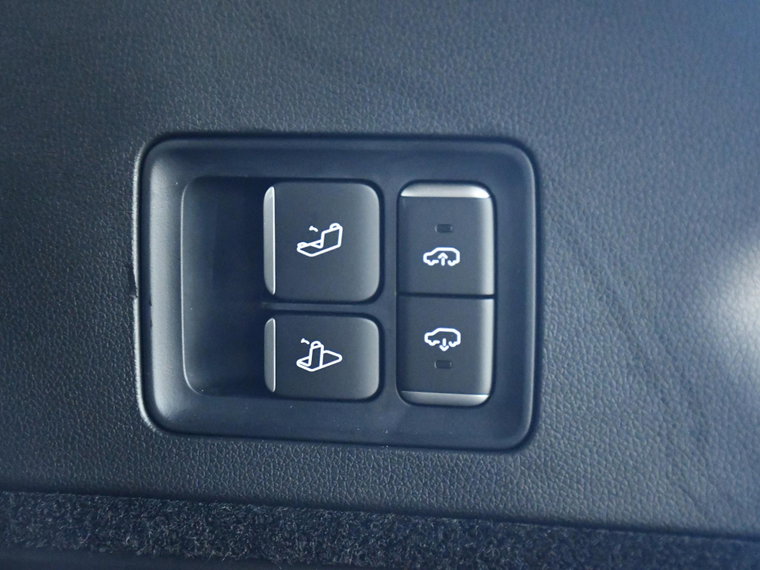 Vehicle Image 29