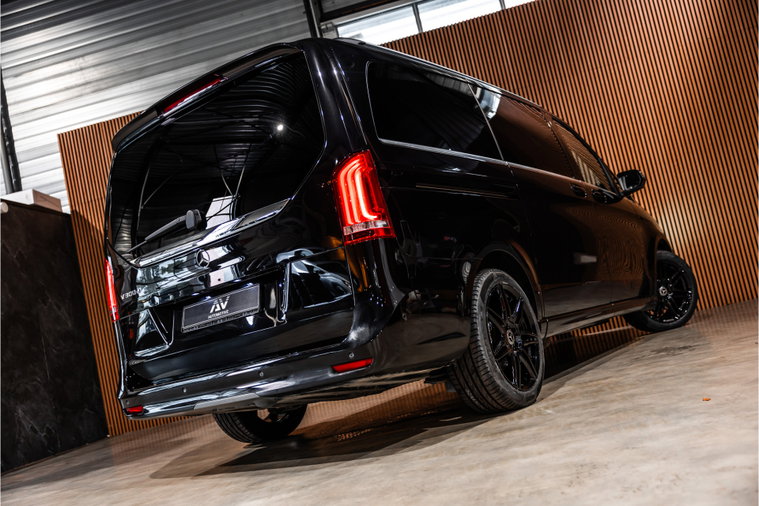 Vehicle Image 43