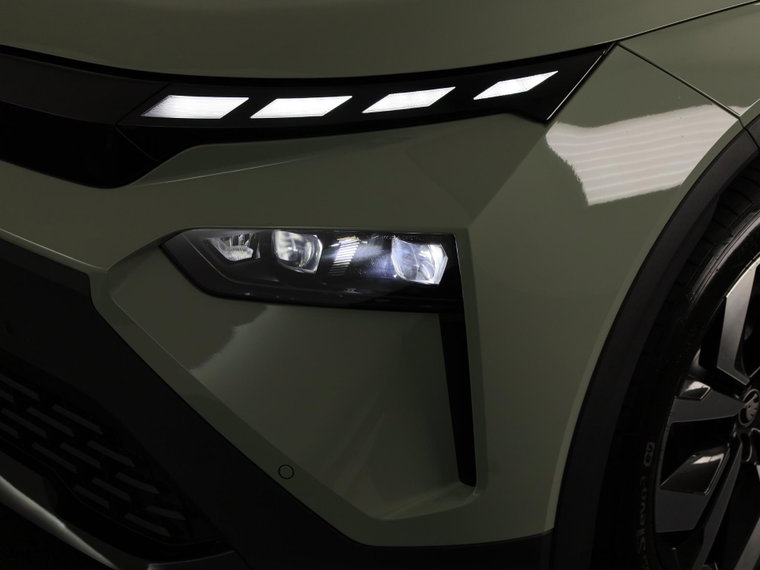 Vehicle Image 22