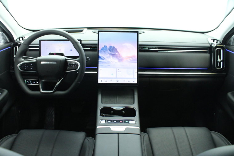 Vehicle Image 14
