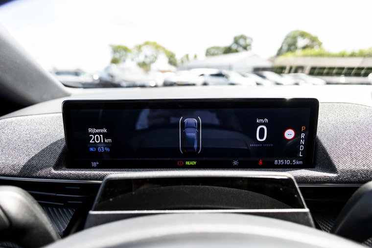 Vehicle Image 8