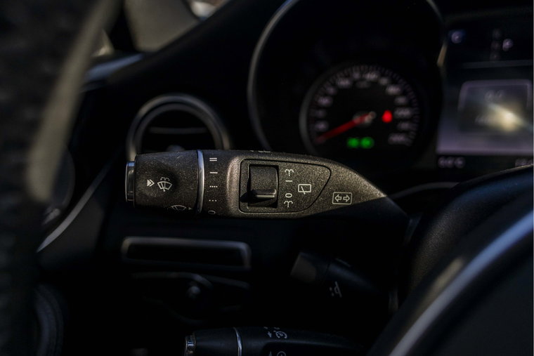 Vehicle Image 33