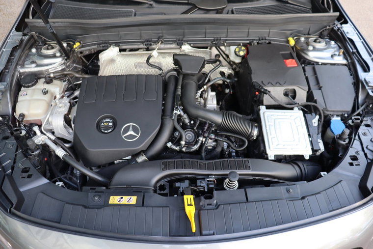 Vehicle Image 37