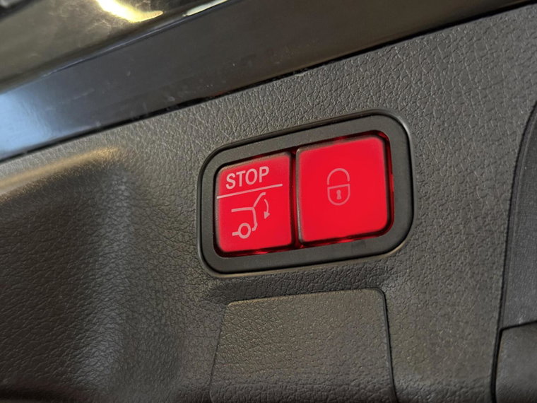 Vehicle Image 27