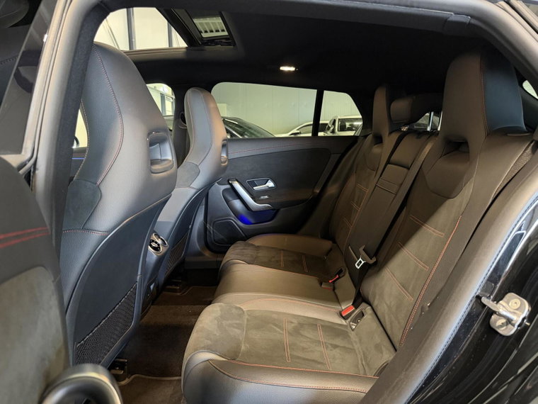 Vehicle Image 35