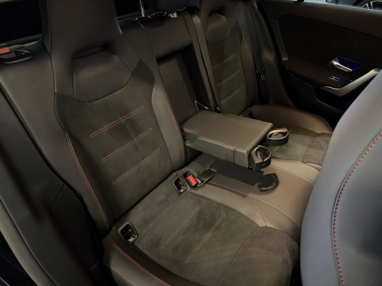 Vehicle Image 37