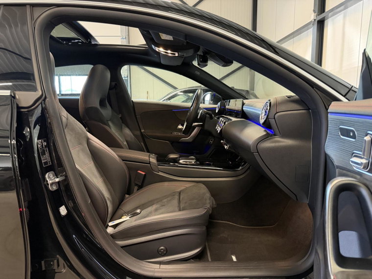 Vehicle Image 39