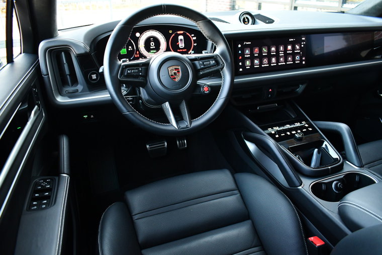 Vehicle Image 23