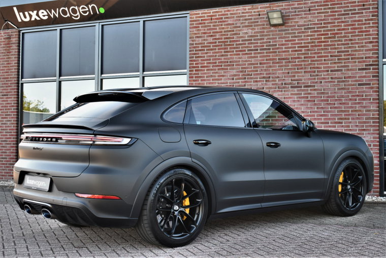 Vehicle Image 32