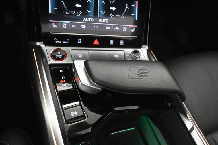 Vehicle Image 39