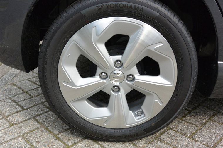 Vehicle Image 14