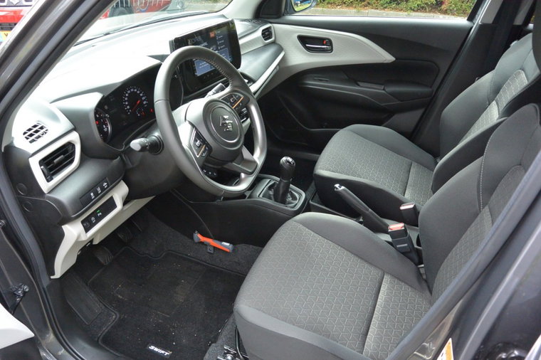 Vehicle Image 17