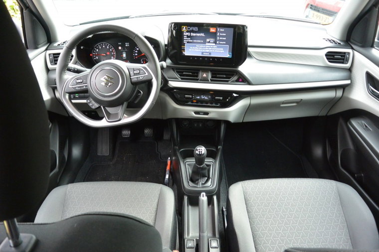 Vehicle Image 18