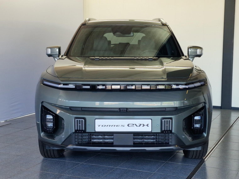Vehicle Image 6