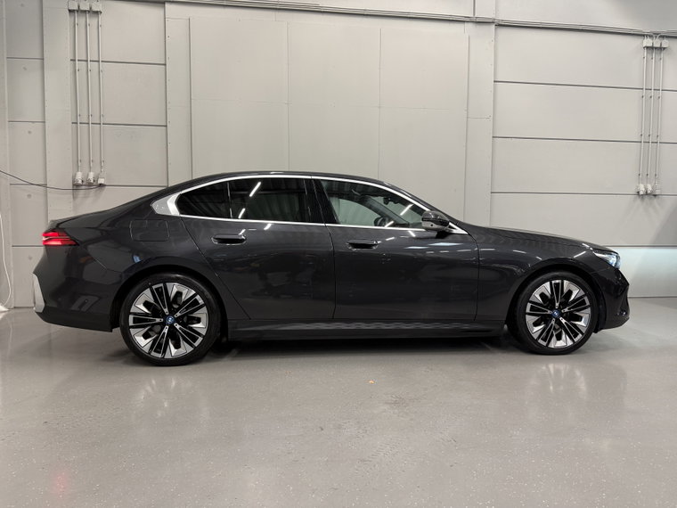 Vehicle Image 47