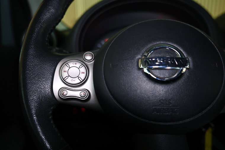 Vehicle Image 16