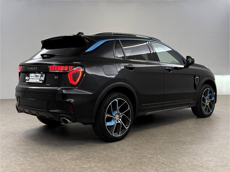 Vehicle Image 12