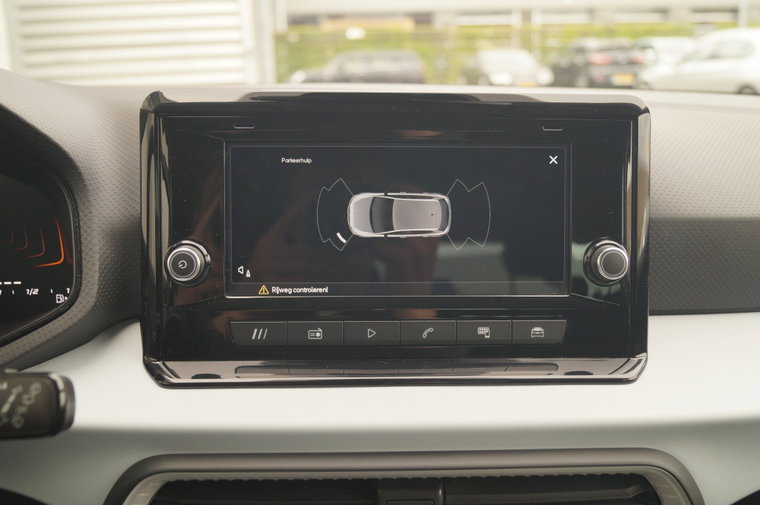 Vehicle Image 18