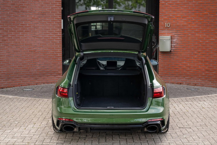 Vehicle Image 32