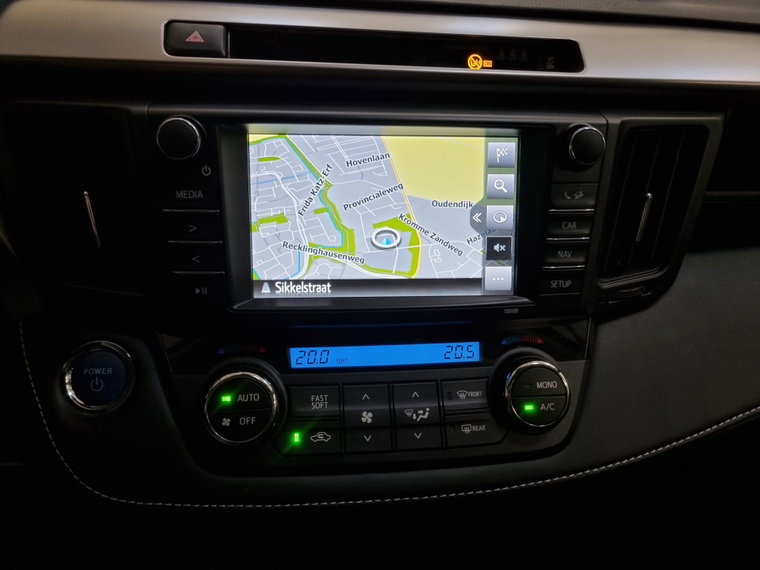 Vehicle Image 32