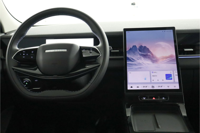 Vehicle Image 30