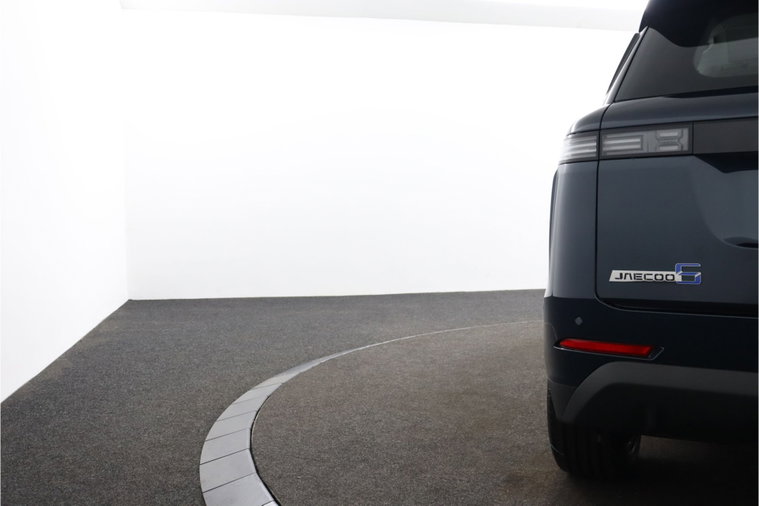 Vehicle Image 37