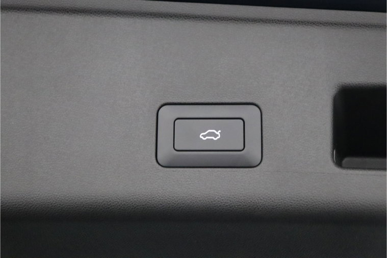 Vehicle Image 39