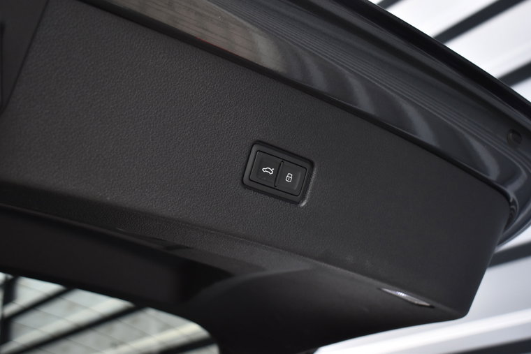 Vehicle Image 45