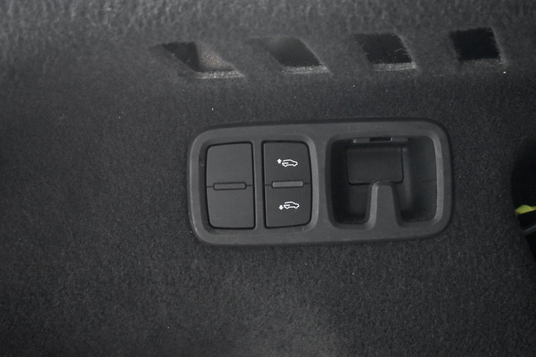 Vehicle Image 46